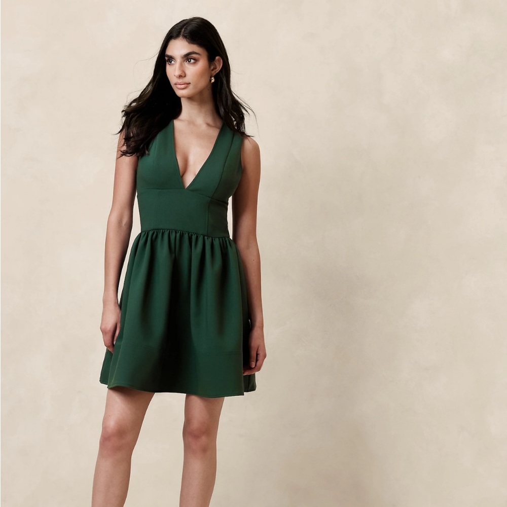 GORGEOUS mini dress GREEN NWT